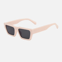 Black Lenses / Crème Frame