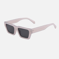 Black Lenses / Grey Frame